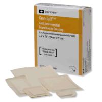 KENDALL AMD APÓSITO DE ESPUMA, ANTIMICROBIANO, FENESTRADA, CON POLIHEXAMETILENO DE BIGUANIDA, DE 8.9X7.6 CM